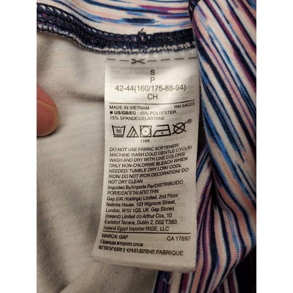 Women's Gap Fit Colorful Striped Athletic Cropped Leggings | Size Small - Picture 9 of 9